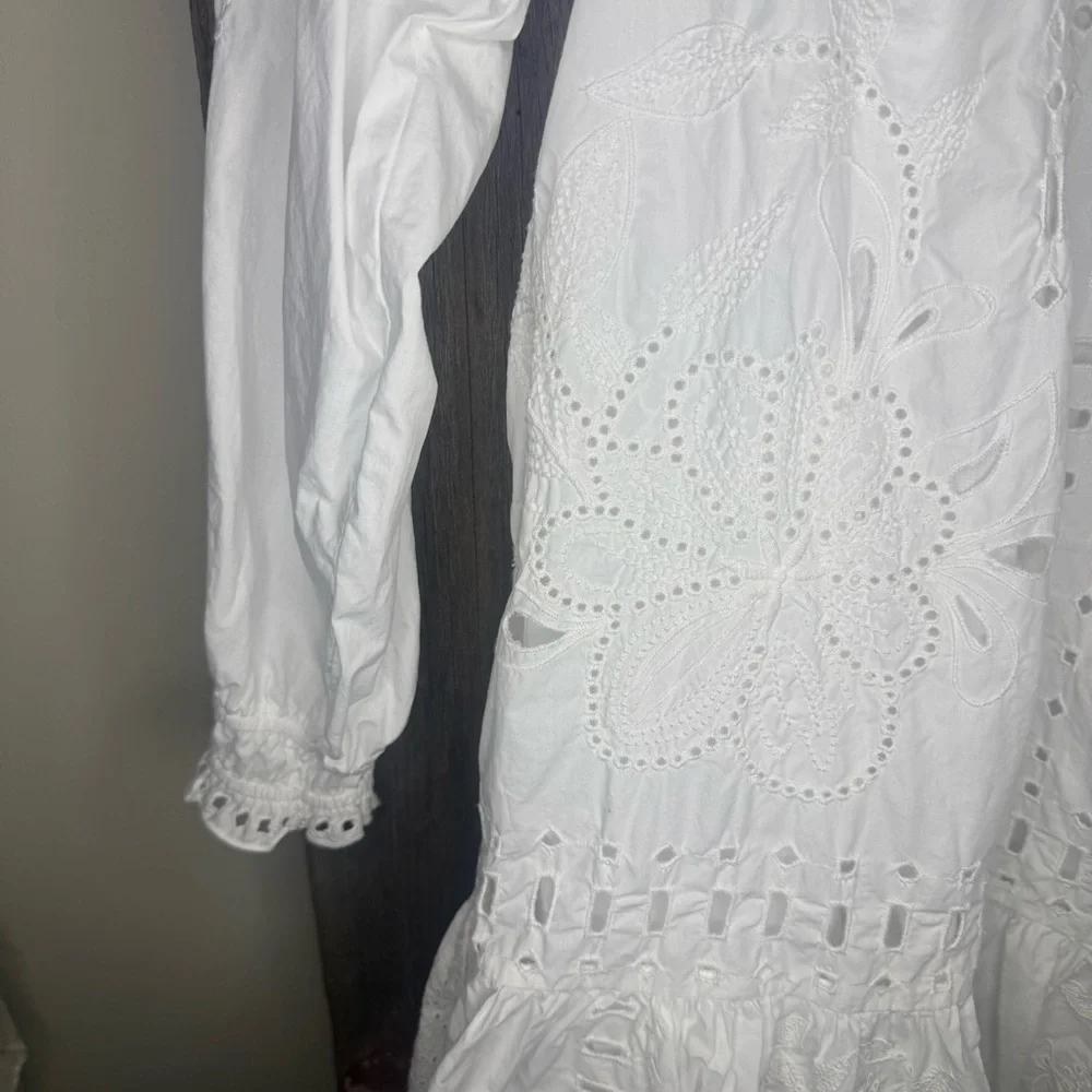 Rails Saylor Eyelet Dress in White * Missing Belt* size Small - Picture 8 of 14